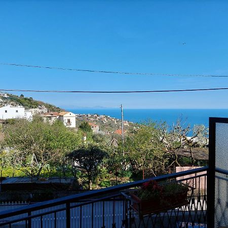 Casa Gargiulo Lägenhet Massa Lubrense Exteriör bild