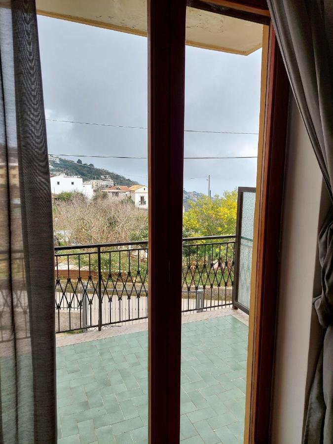 Casa Gargiulo Lägenhet Massa Lubrense Exteriör bild